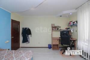 Дом 253м², 2-этажный, участок 4 сот.  