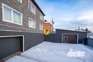 Дом 200м&sup2;, 2-этажный, участок 6 сот.  