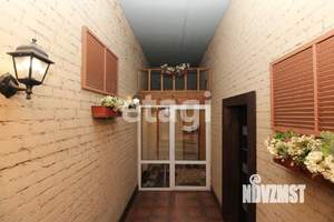 Дом 235м&sup2;, 3-этажный, участок 8 сот.  