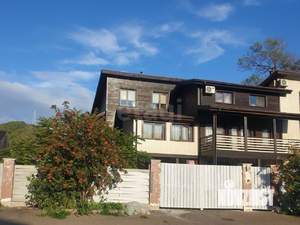 Дом 201м&sup2;, 3-этажный, участок 4 сот.  