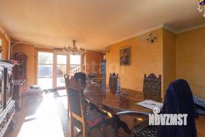 Дом 531м², 3-этажный, участок 15 сот.  