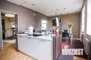 Дом 343м&sup2;, 2-этажный, участок 13 сот.  