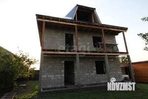 Дом 200м&sup2;, 3-этажный, участок 5 сот.  