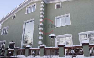 Дом 570м&sup2;, 3-этажный, участок 20 сот.  