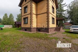 Дом 242м², 3-этажный, участок 20 сот.  