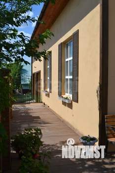 Дом 350м², 3-этажный, участок 10 сот.  