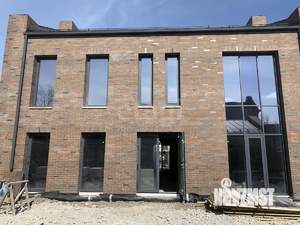 Дом 333м&sup2;, 2-этажный, участок 9 сот.  