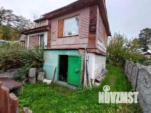 Дом 37м&sup2;, 2-этажный, участок 5 сот.  