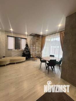 Дом 75м&sup2;, 2-этажный, участок 3 сот.  