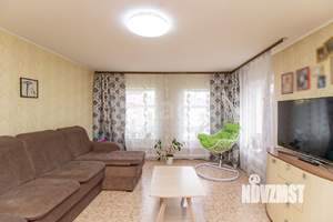 Дом 171м&sup2;, 2-этажный, участок 6 сот.  