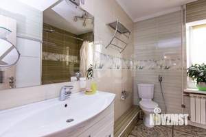 Дом 260м&sup2;, 3-этажный, участок 5 сот.  