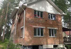 Дом 170м&sup2;, 2-этажный, участок 11 сот.  