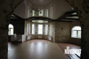 Дом 326м&sup2;, 2-этажный, участок 22 сот.  