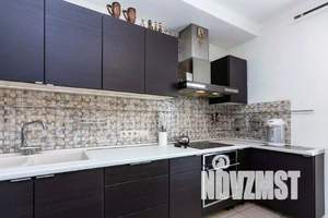 Дом 260м&sup2;, 3-этажный, участок 5 сот.  