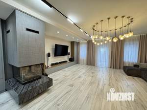 Таунхаус 250м², 3-этажный, участок 1 сот.  
