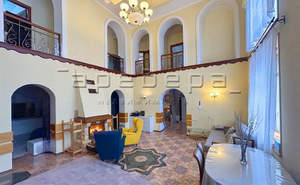 Дом 478м&sup2;, 3-этажный, участок 17 сот.  