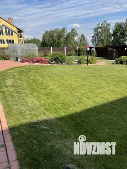 Коттедж 220м&sup2;, 2-этажный, участок 15 сот.  