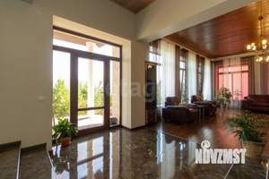 Дом 259м&sup2;, 3-этажный, участок 11 сот.  