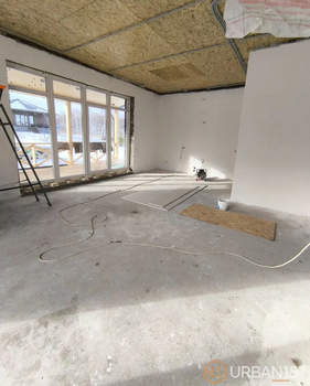 Дом 100м&sup2;, 1-этажный, участок 8 сот.  