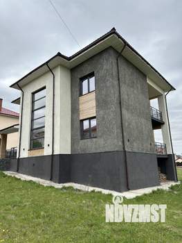 Коттедж 212м², 2-этажный, участок 14 сот.  