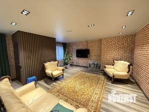Дом 400м², 2-этажный, участок 10 сот.  