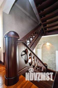 Дом 300м&sup2;, 3-этажный, участок 14 сот.  