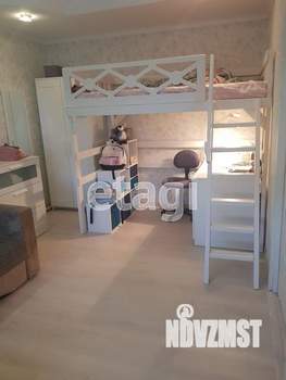 Дом 240м&sup2;, 2-этажный, участок 6 сот.  