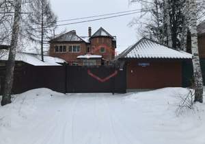 Дом 196м&sup2;, 2-этажный, участок 13 сот.  