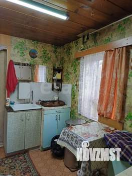 Дом 60м&sup2;, 2-этажный, участок 6 сот.  