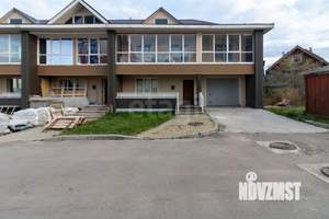 Таунхаус 232м&sup2;, 3-этажный, участок 1 сот.  