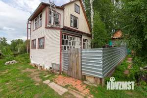 Дом 61м&sup2;, 2-этажный, участок 6 сот.  