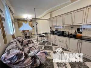 Дом 265м², 3-этажный, участок 6 сот.  