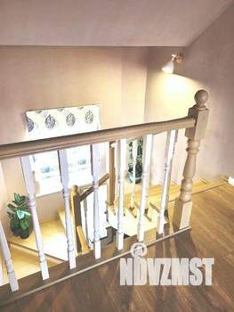 Дом 245м², 3-этажный, участок 8 сот.  