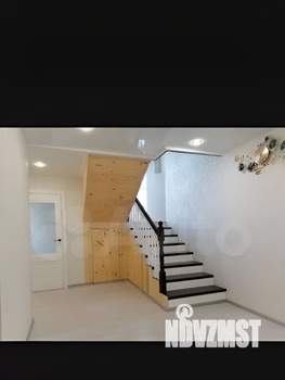 Дом 200м², 2-этажный, участок 12 сот.  