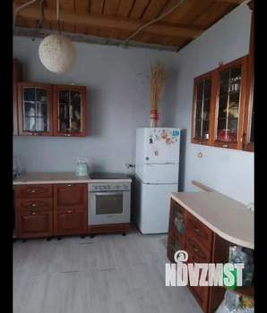 Дом 320м&sup2;, 3-этажный, участок 10 сот.  