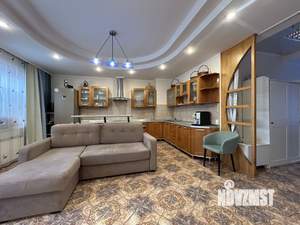 Коттедж 478м&sup2;, 3-этажный, участок 17 сот.  