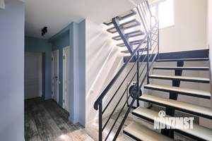 Дом 150м², 2-этажный, участок 9 сот.  