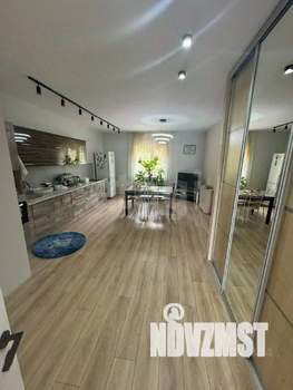 Дом 120м&sup2;, 2-этажный, участок 9 сот.  