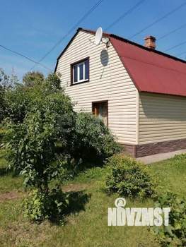 Дом 61м&sup2;, 2-этажный, участок 11 сот.  