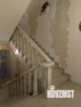 Коттедж 550м&sup2;, 4-этажный, участок 8 сот.  