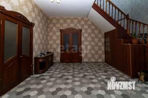 Дом 489м&sup2;, 2-этажный, участок 8 сот.  