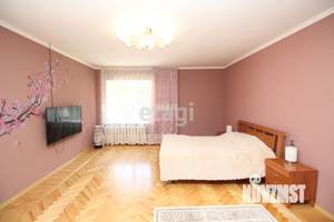 Дом 373м², 3-этажный, участок 19 сот.  