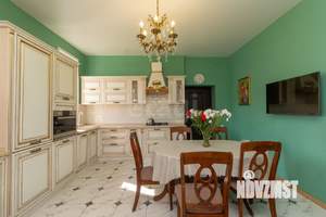 Дом 326м², 2-этажный, участок 12 сот.  