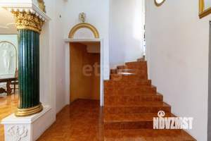 Дом 531м&sup2;, 3-этажный, участок 15 сот.  