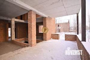 Дом 200м&sup2;, 2-этажный, участок 10 сот.  