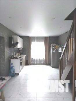 Коттедж 215м², 3-этажный, участок 8 сот.  