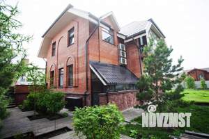 Коттедж 342м&sup2;, 2-этажный, участок 14 сот.  