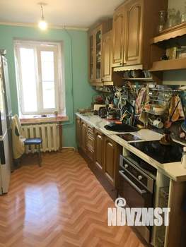 Коттедж 355м², 4-этажный, участок 11 сот.  