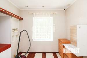 Дом 277м², 3-этажный, участок 6 сот.  