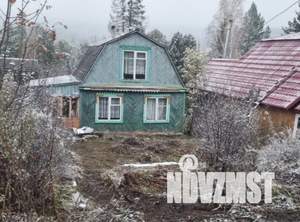 Дом 40м&sup2;, 2-этажный, участок 7 сот.  